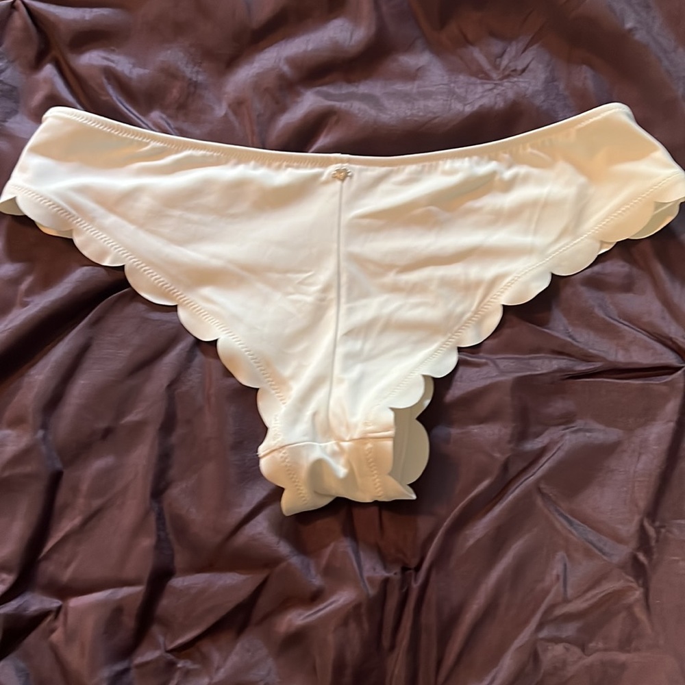 PINK! Ruffled bikini bottom - Picture 3 of 3